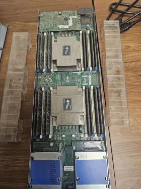 Ucsb-b200-m4 Cisco Uscb-b200-m3 Blade Server / 2 Intel Xeon E5-2600 V2 2.5ghz /256gb Ram