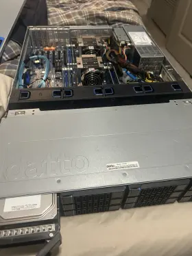 S4e18 Datto Nas/backup Server 2x Intel Xeon 64gb 6tb Hdd 1 M.2 Sata Ssd