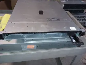 Byp1k93 Dell Poweredge R240 Intel Xeon E-2224 3.4ghz 8gb Ram Perc H330 No Hdds