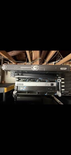 Dell R850 Poweredge