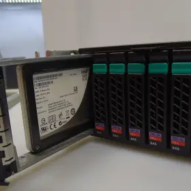 E5-2660 Emc Dr8gp 2x Intel Xeon 64 Ram 23x 300 Gb Hdd Truenas Core
