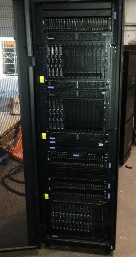 88524yu Ibm Loaded Bladecenter H 8852 Chassis Blades
