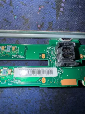 01gt975 Lenovo Thinksystem Sr250 2.5 Hs Sata/sas 8-bay Backplane