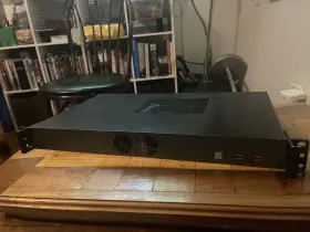 Mk100b-51 Onlogic 1u Mini Server/computer 2tb Ssd 32gb Ram I7 6700te 2.40ghz