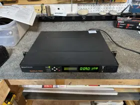 9483 Spectracom Netclock Opt 05 09 - Powers On
