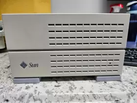 599-2024-01 Sun Microsystems 911 Vintage Dual External Ultra Scsi Hard Drive Digital Storage