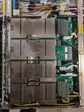 Supermicro Aom-sxm2 Sys-1028gq-txrt Board With 4x Tesla P100 Sxm2 16gb Heatsinks