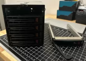 Cse-m35tqb Supermicro Black Sas/sata Mobile Rack With Ses2