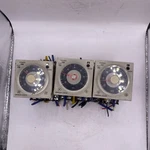 (lot Of ) Omron H3CR-A Timer Unmp W/ Base Used. Price: $45.60.